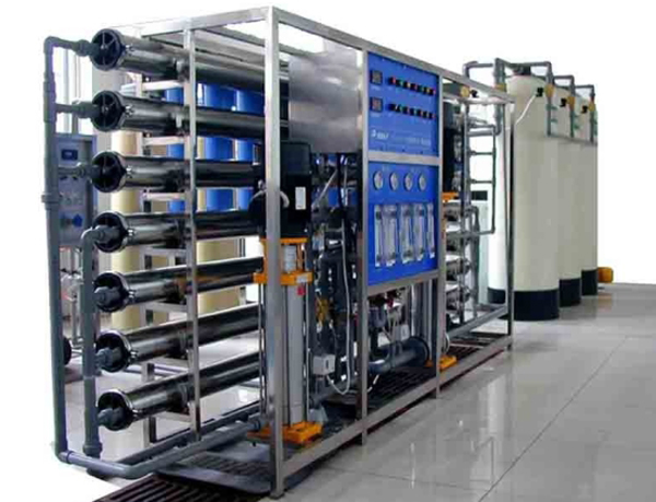 高(gāo)純水(shuǐ)設備